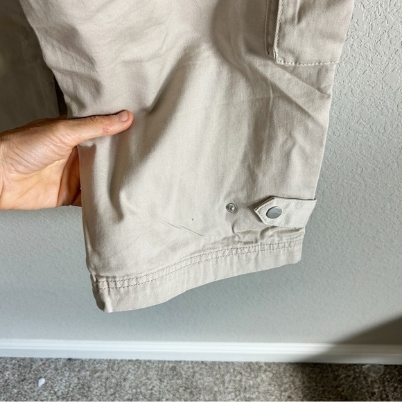 H&M Khaki Straight Leg Cargo Pants - Picture 4 of 9